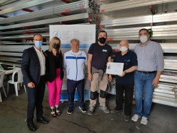 Consegna attestato corso posa serramenti 2022 - Ancelm